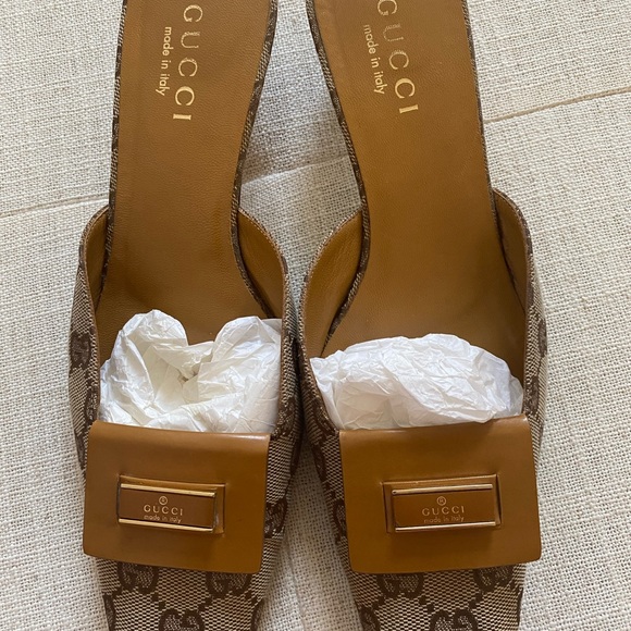 Gucci flats/slides - Picture 2 of 6
